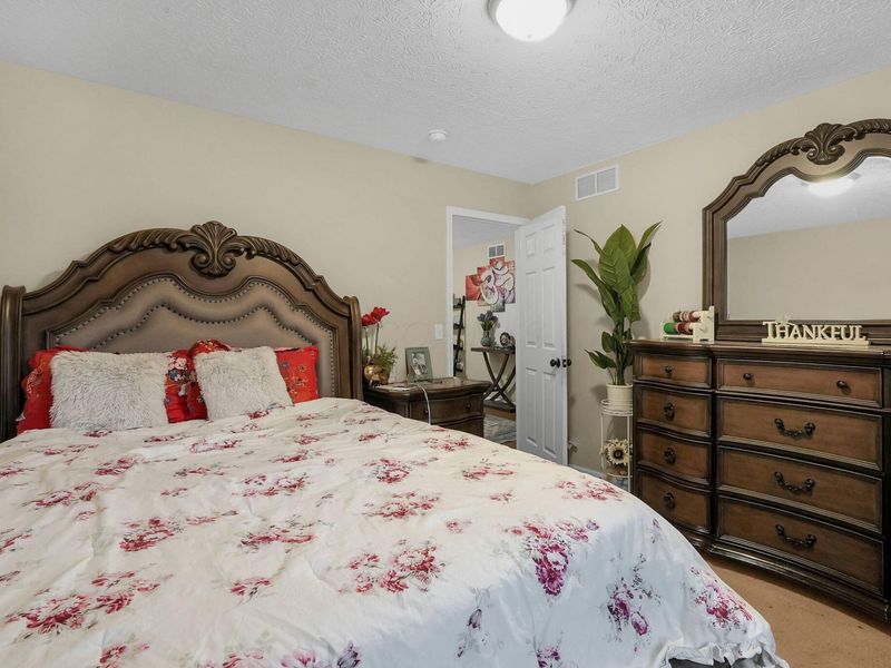 8300 Kennedy Road, Blacklick, OH 43004 Photo 32