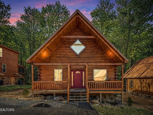 3618 Parkland Way , Gatlinburg, TN 37738