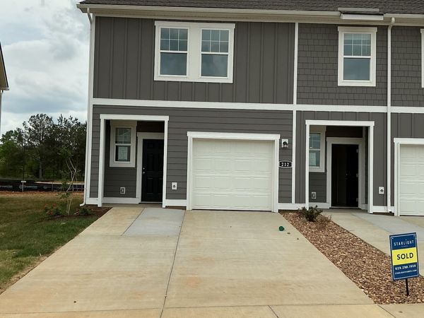 212 Darlington , Dickson, TN 37055