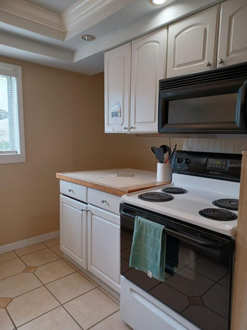 2609 Pine Lake Terrace , Unit A, Sarasota, FL 34237 Photo