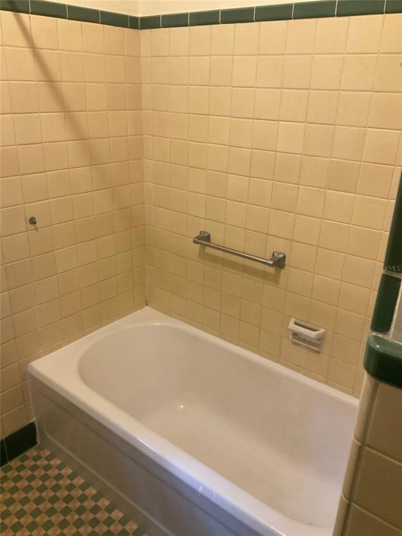 2721 SW 3rd Place , Gainesville, FL 32607 Photo