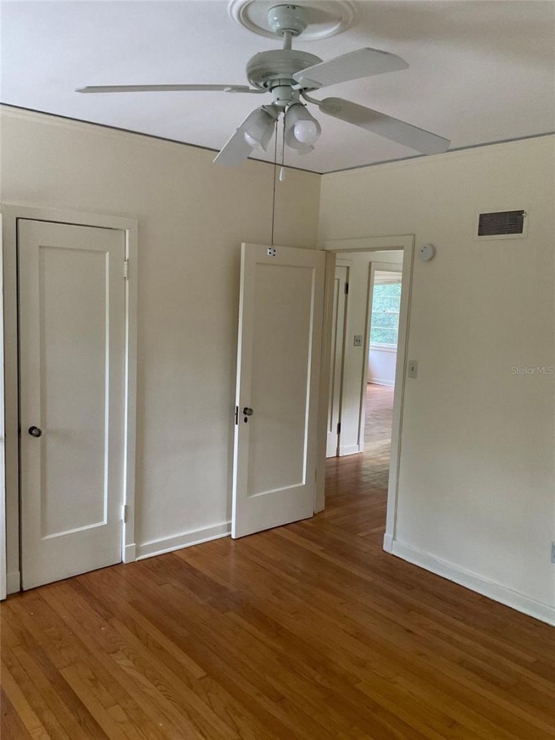 2721 SW 3rd Place , Gainesville, FL 32607 Photo