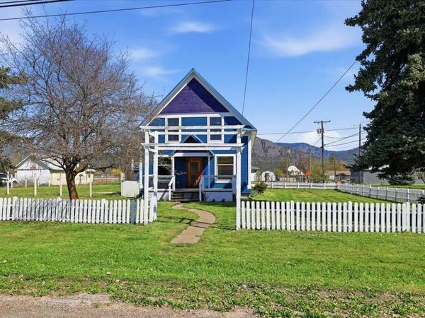 707 S 2nd W St, Chewelah, WA 99109