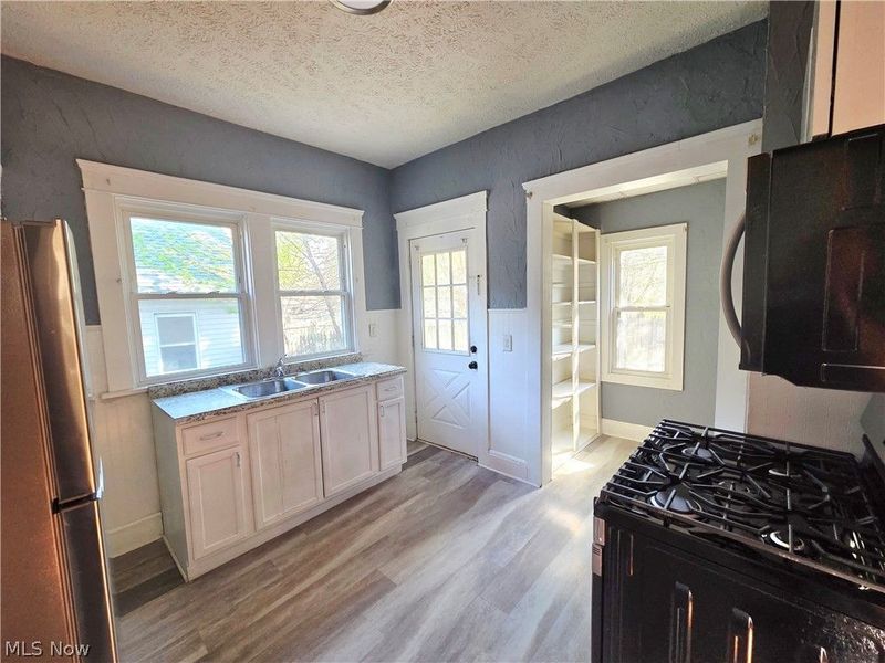 2125 W 81st Street, Cleveland, OH 44102 Photo 8