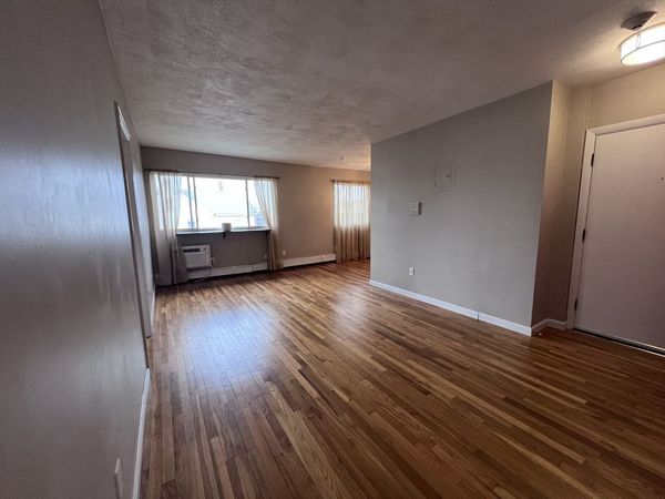 101 Waite St, Unit D1, Malden, MA 02148