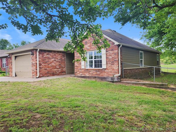 418 N 6th Street , Collinsville, OK 74021