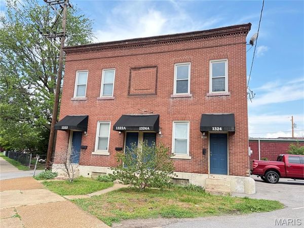 1443 S Vandeventer Avenue , St Louis, MO 63110