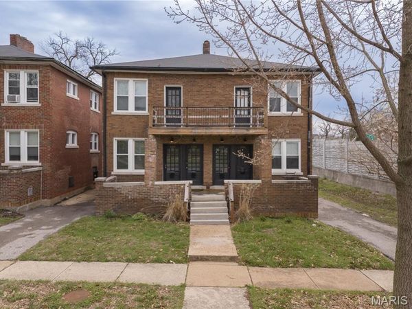 1282 Hawthorne Place , Richmond Heights, MO 63117