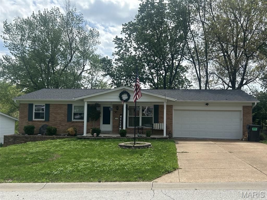 118 Wildwood Court, Saint Charles, MO 63303 Main Photo