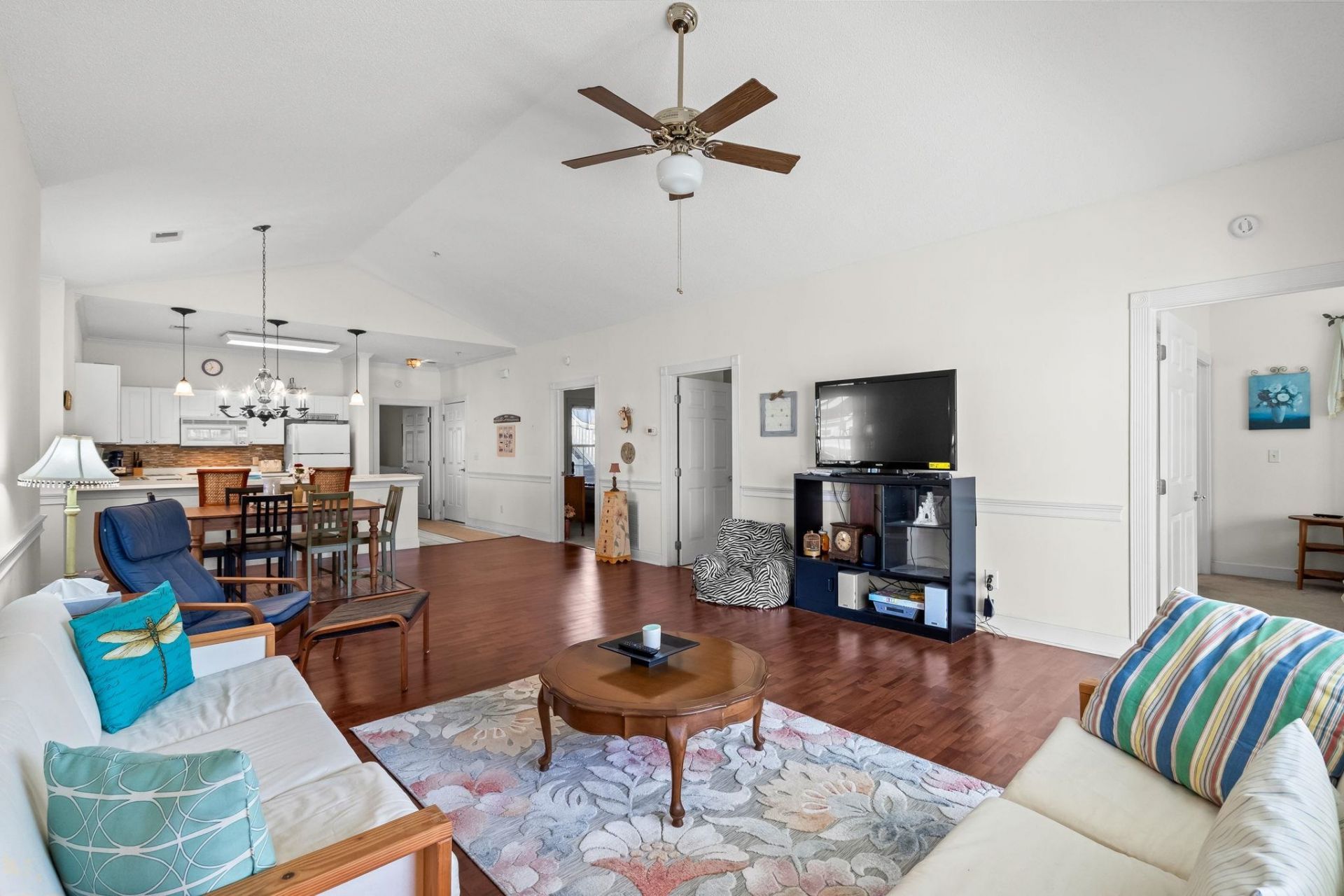 4870 Dahlia Ct. Photo 12
