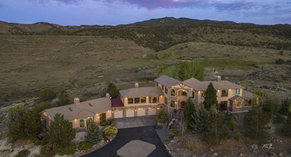 17300 Majestic View Drive, Reno, NV 89521 Photo