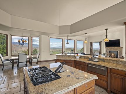 17300 Majestic View Drive, Reno, NV 89521 Photo