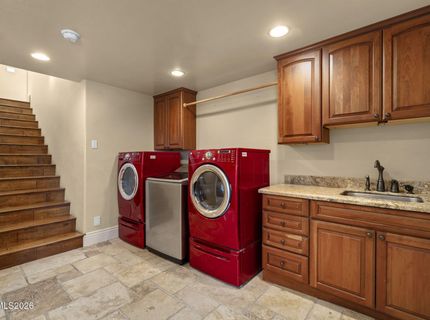 17300 Majestic View Drive, Reno, NV 89521 Photo