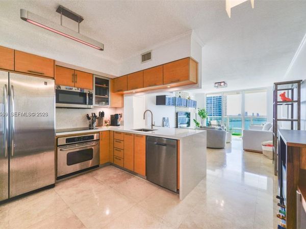 31 SE 5th St, Unit 3002, Miami, FL 33131