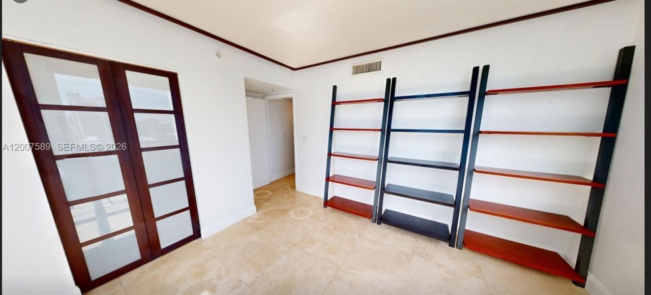 31 SE 5th St, Unit 3002, Miami, FL 33131 Photo