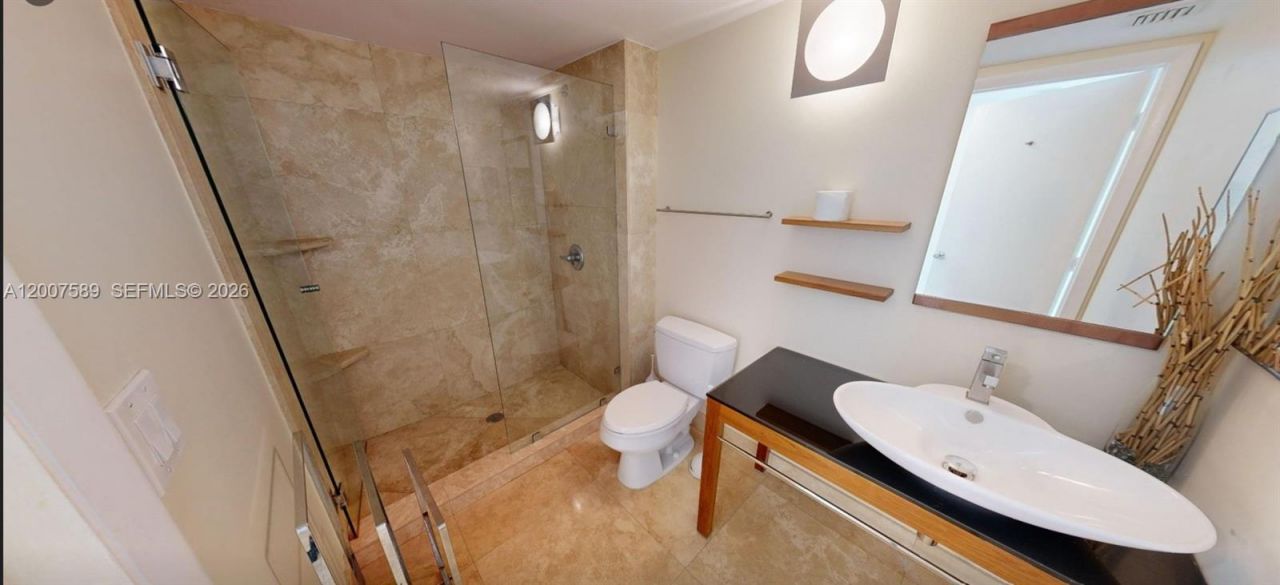 31 SE 5th St, Unit 3002, Miami, FL 33131 Photo