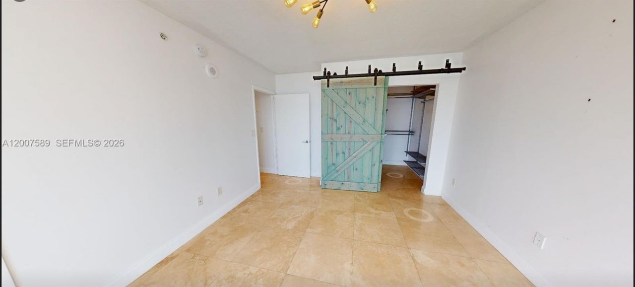 31 SE 5th St, Unit 3002, Miami, FL 33131 Photo