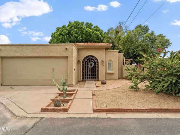 1341 E GARDENIA Drive, Phoenix, AZ 85020