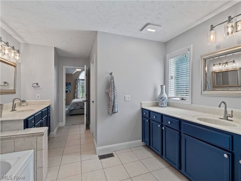 4534 Bellerive Court, Avon, OH 44011 Photo 27