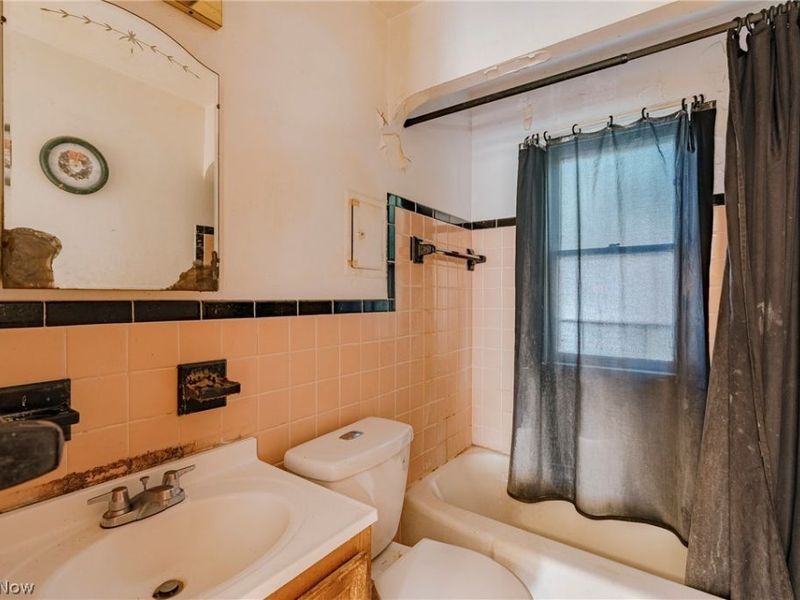 1004 Woodview Road, Cleveland Heights, OH 44121 Photo 13