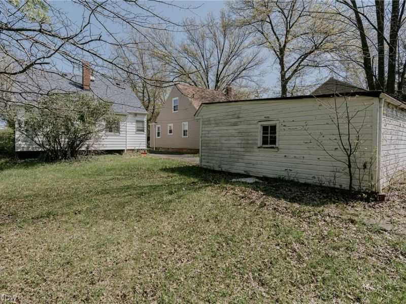 1004 Woodview Road, Cleveland Heights, OH 44121 Photo 21