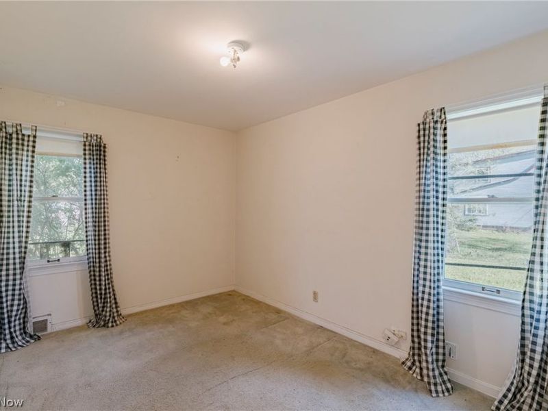 1004 Woodview Road, Cleveland Heights, OH 44121 Photo 9