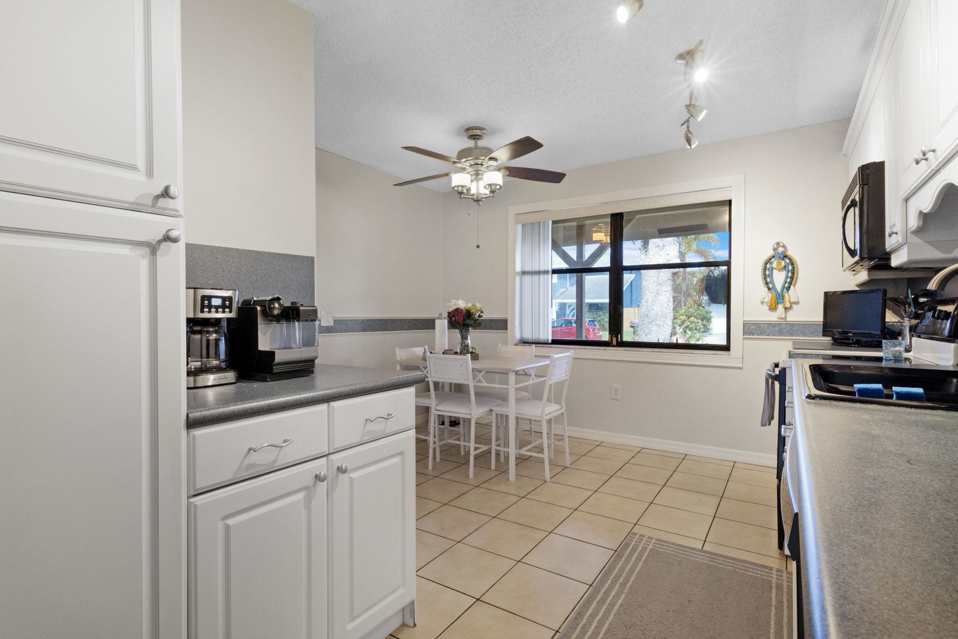 4735 NW 113th Terrace, Sunrise, FL 33323 Photo