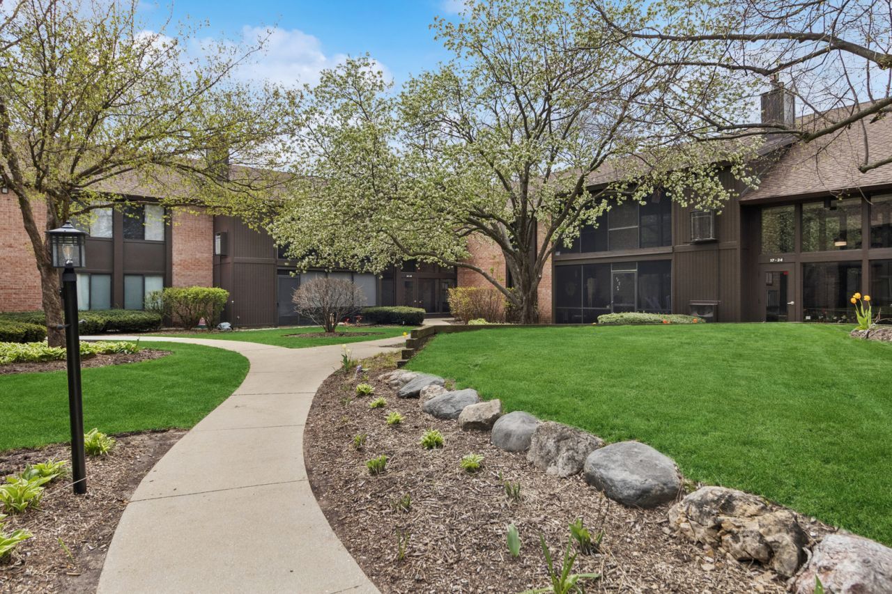 Please Call For Address, Unit 30, Crystal Lake, IL 60014 Main Photo