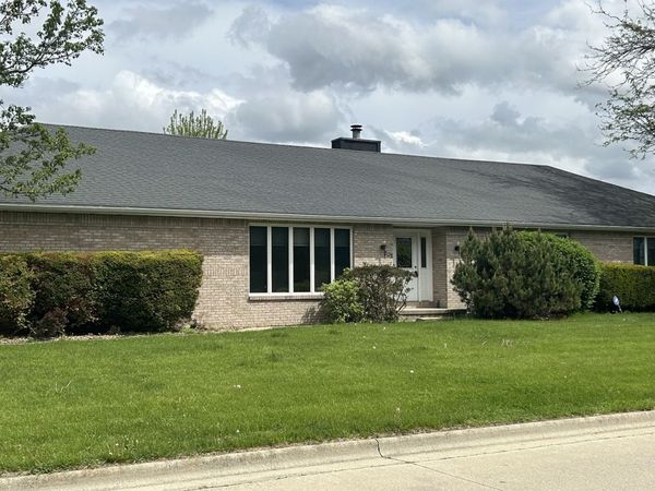 302 Kelly Drive , Normal, IL 61761