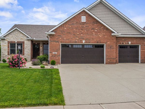 1604 Kassen Avenue , Mahomet, IL 61853
