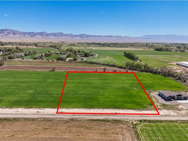 1242 21 Road, Grand Junction, CO 81505