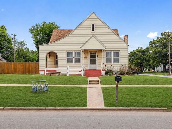 800 S Bickford Avenue, El Reno, OK 73036