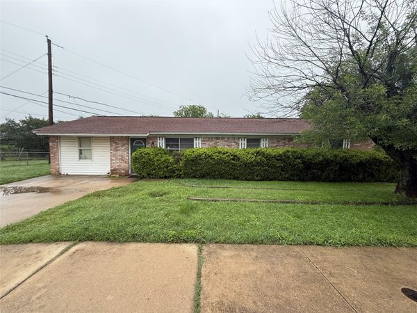 1001 Magnolia ST , Belton, TX 76513