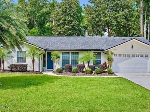 1819 W 12 OAKS Lane, Neptune Beach, FL 32266