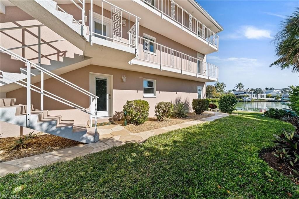 1910 Gulf Shore Blvd N, Unit 107, Naples, FL 34102 Photo