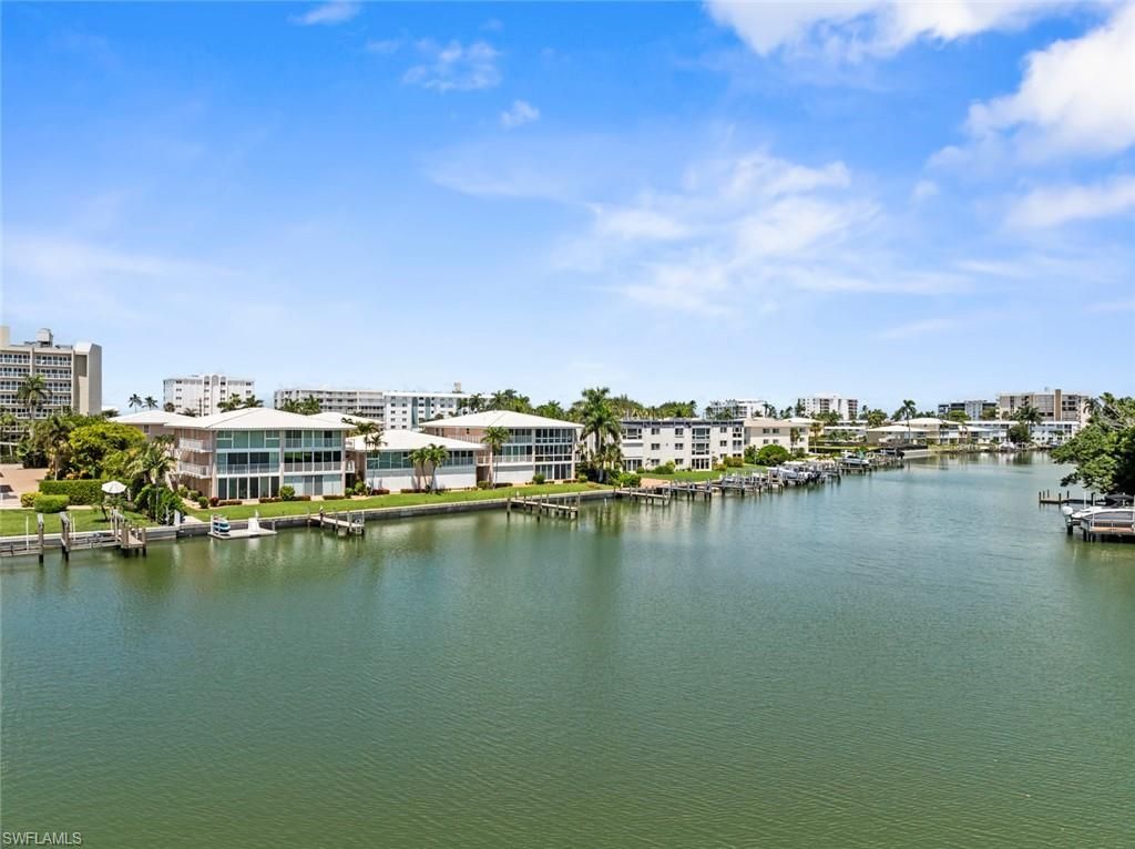 1910 Gulf Shore Blvd N, Unit 107, Naples, FL 34102 Photo