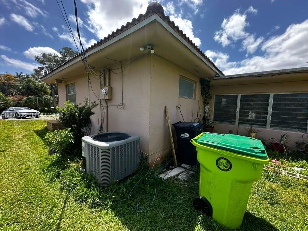 15 NW 88th St, El Portal, FL 33150 Photo