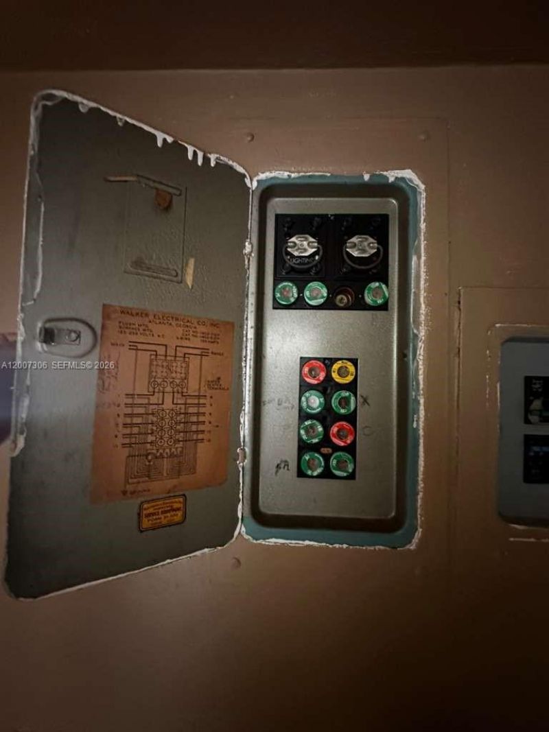 15 NW 88th St , El Portal, FL 33150 Photo