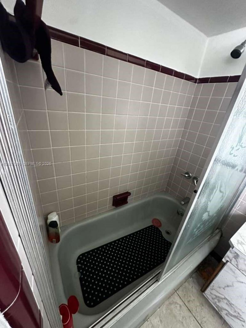 15 NW 88th St, El Portal, FL 33150 Photo