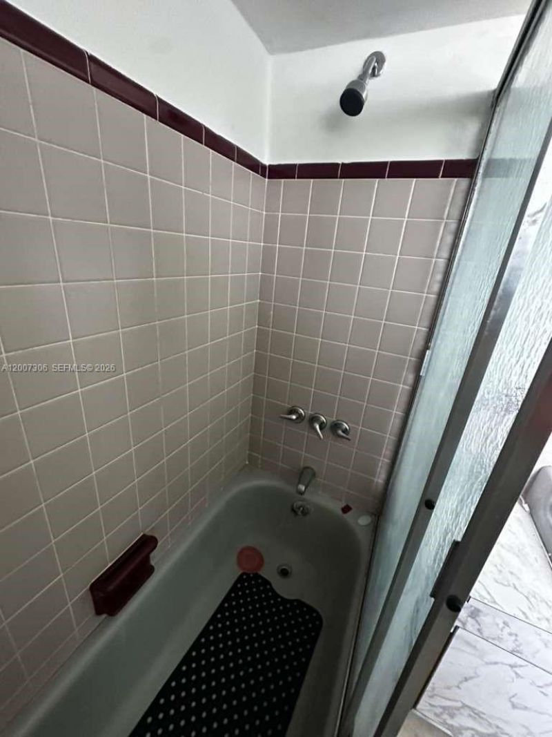 15 NW 88th St, El Portal, FL 33150 Photo