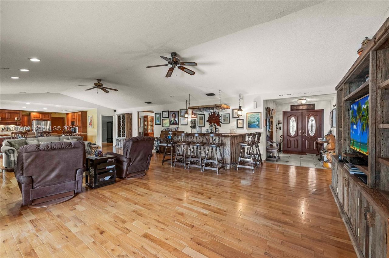 10651 SW 27th St, Davie, FL 33328 Photo