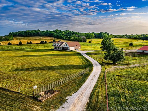 14632 S 326th East Avenue , Coweta, OK 74429