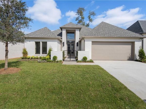 4237 CYPRESS POINT Drive, Covington, LA 70433