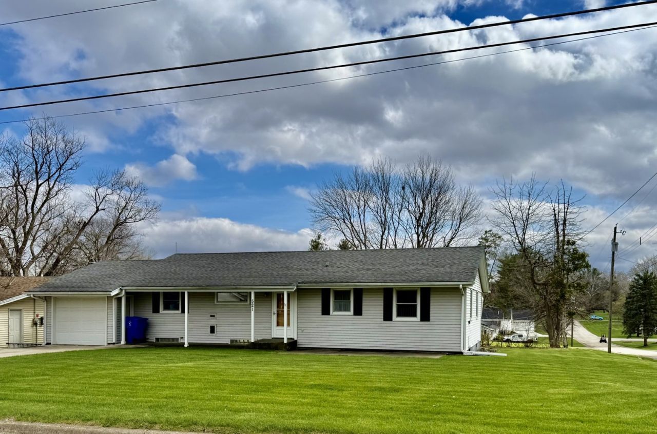 521 W Mill Street , Kewanee, IL 61443