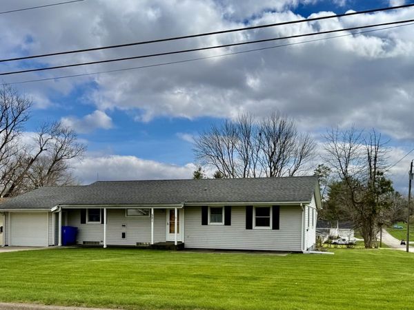 521 W Mill Street , Kewanee, IL 61443