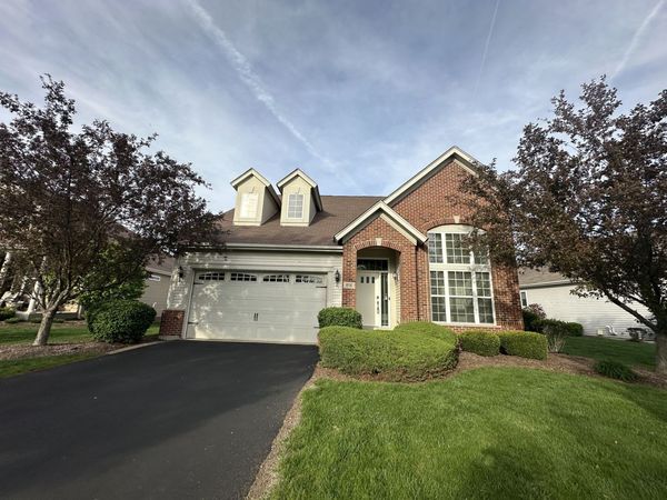 816 Colchester Drive , Oswego, IL 60543