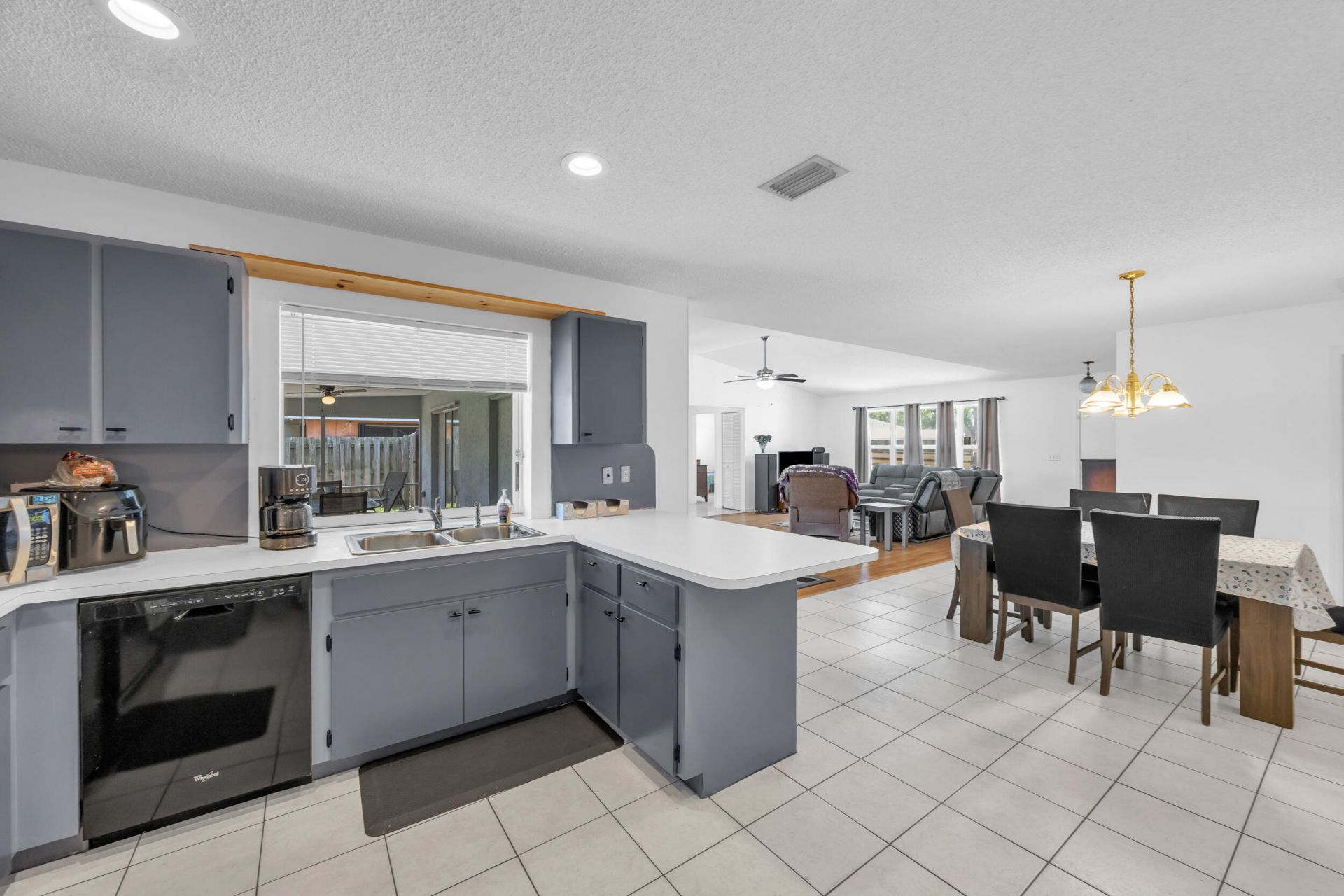 1333 SE Bayharbor Street, Port Saint Lucie, FL 34983 Photo