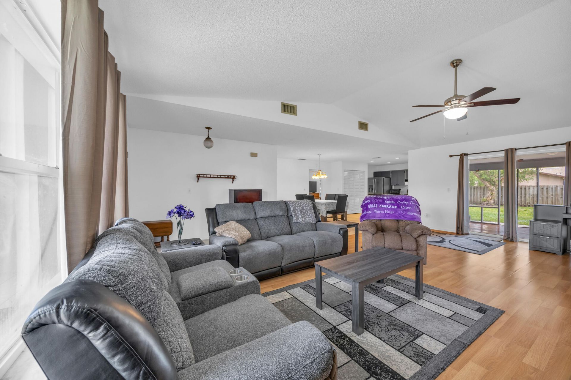 1333 SE Bayharbor Street, Port Saint Lucie, FL 34983 Photo