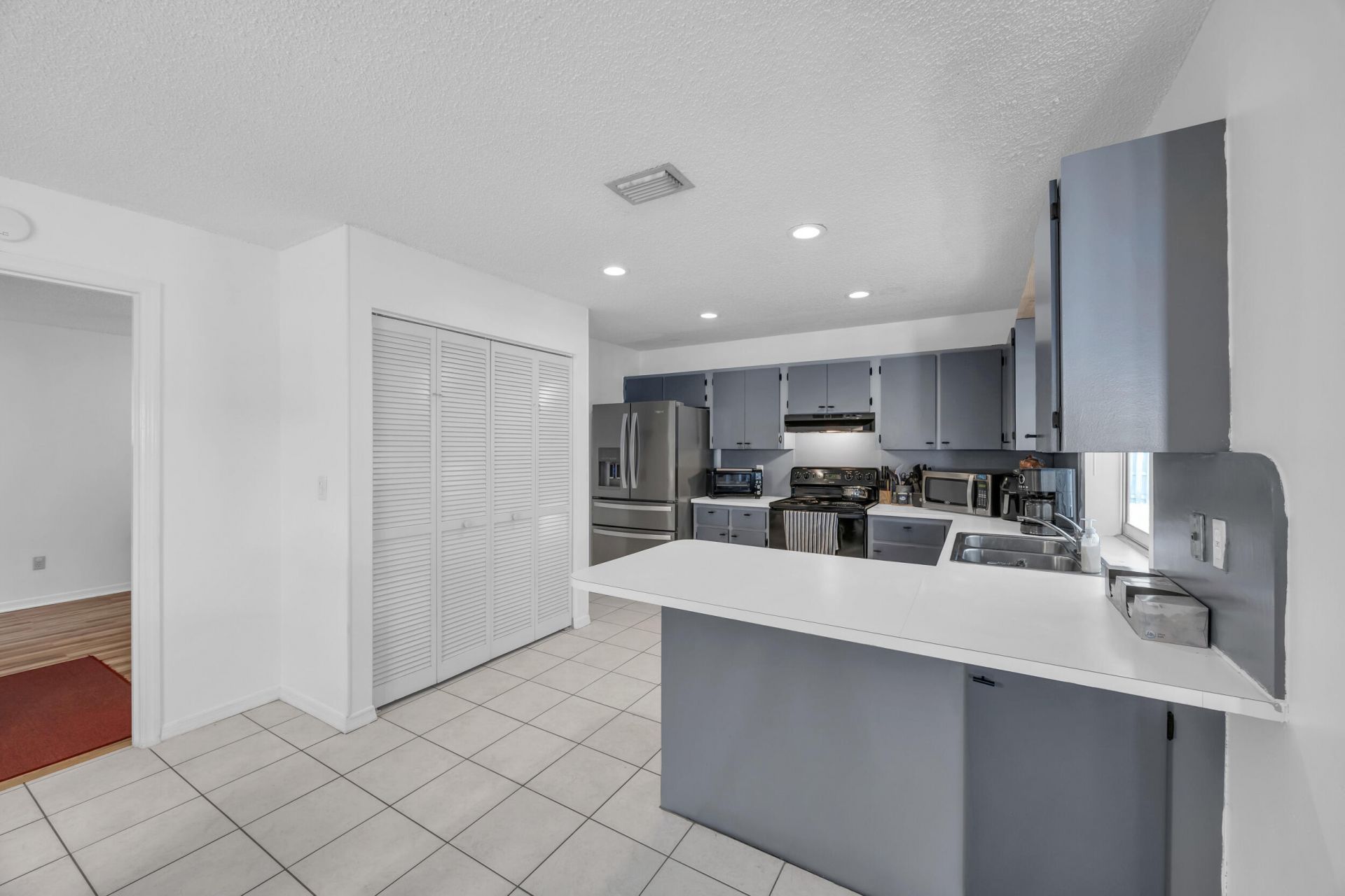 1333 SE Bayharbor Street, Port Saint Lucie, FL 34983 Photo