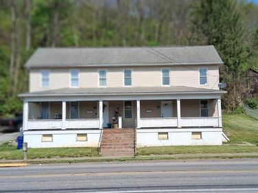 327-329 WEST MAIN ST., EVERETT, PA 15537
